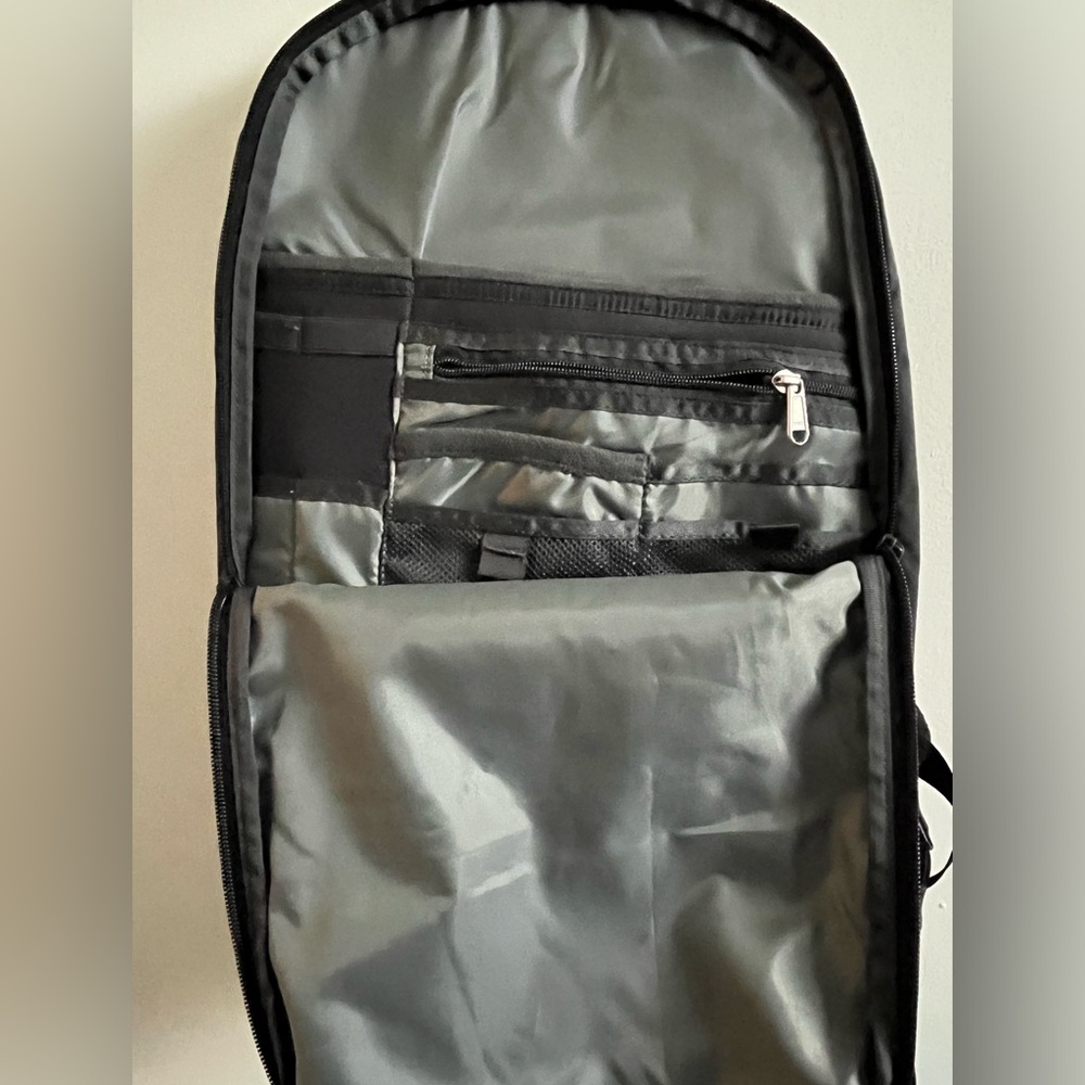 The North Face Microbyte Computer Backpack Black … - image 6